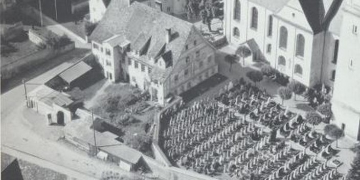 Friedhof bei der Kirche um 1968